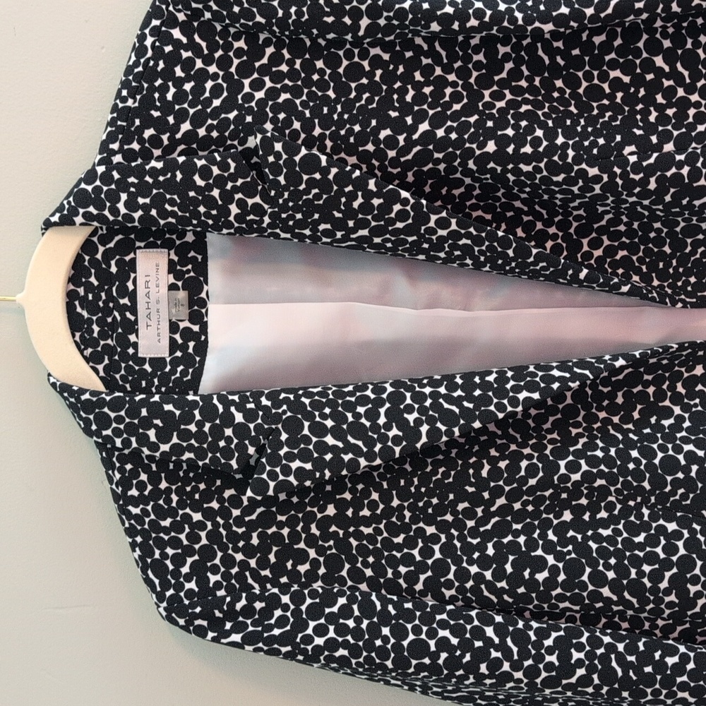 Tahari Black and White Patterned Women's Jacket 8